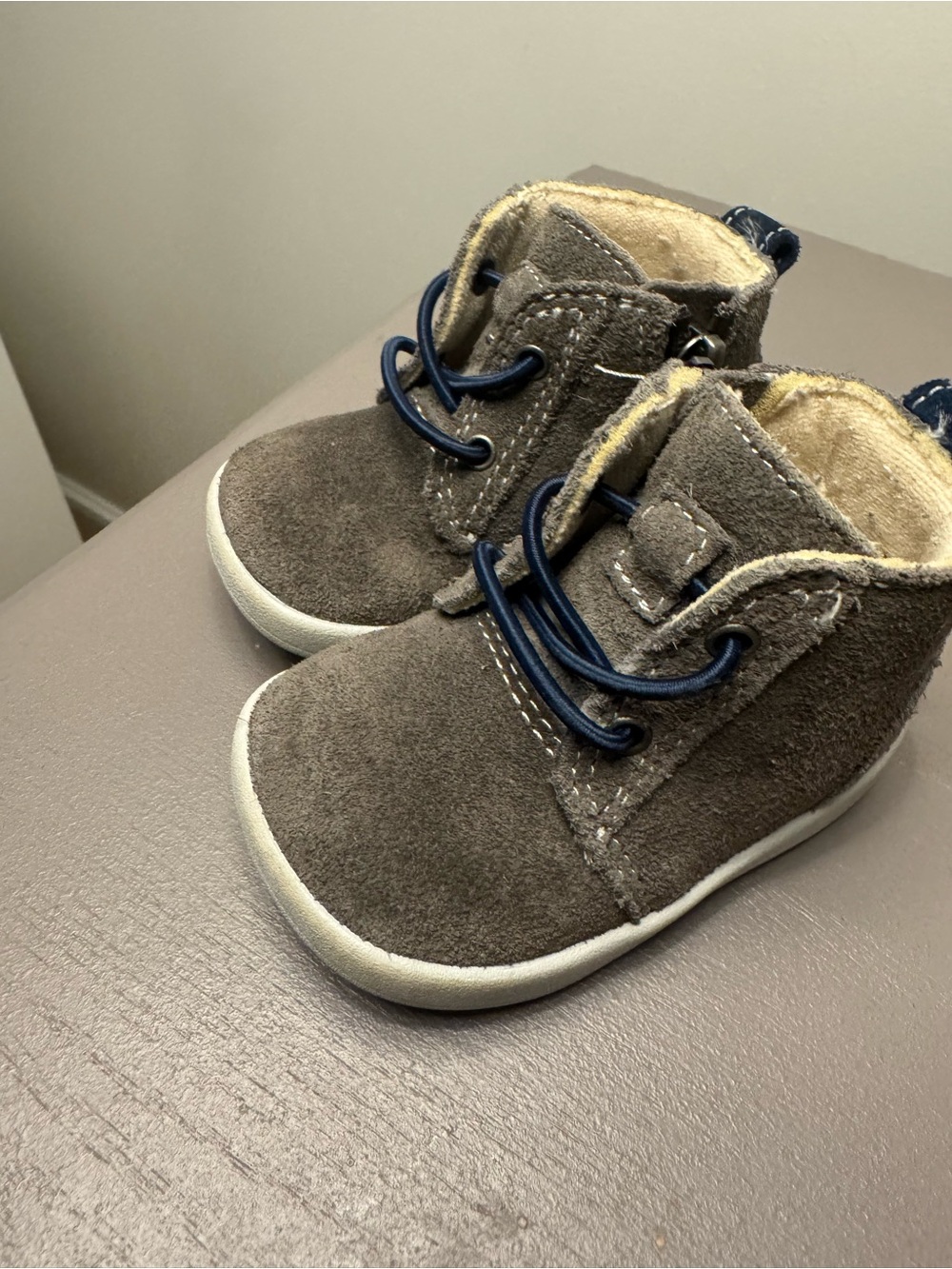 UGG Baby/Toddler Suede Ankle Boots in Gray with Navy Laces